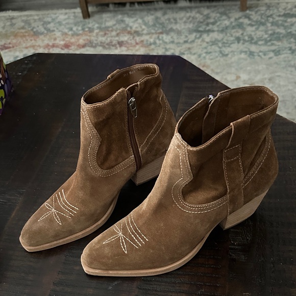 DV by Dolce Vita Tan Suede Ankle Booties - Picture 3 of 12